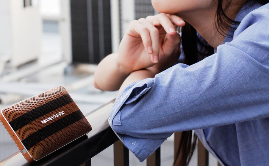 Esquire Mini COACH Limited Edition The ultra-thin speaker to take your music anywhere - Image